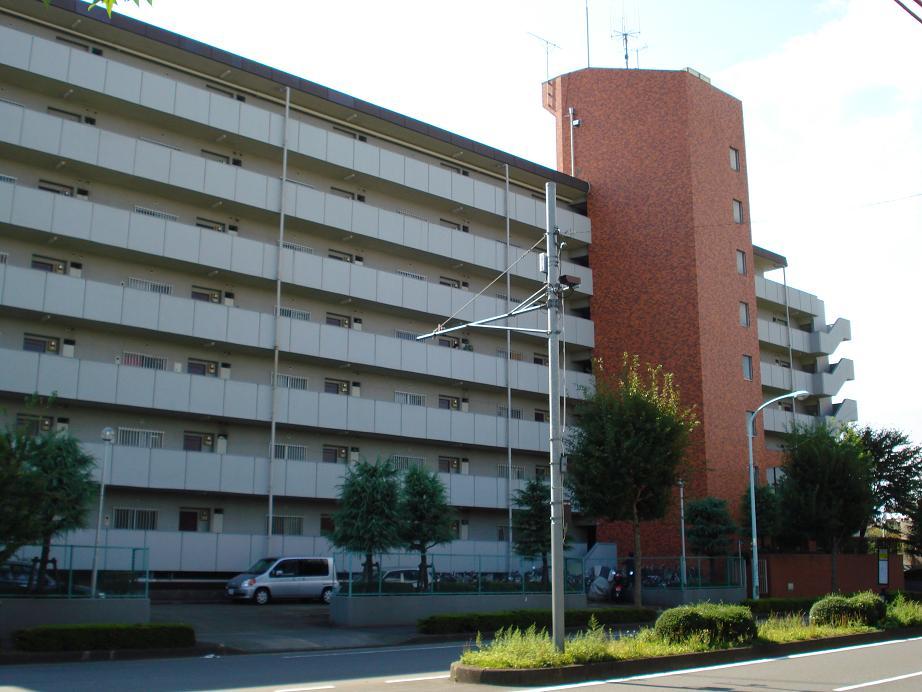 Local appearance photo. Entrance side