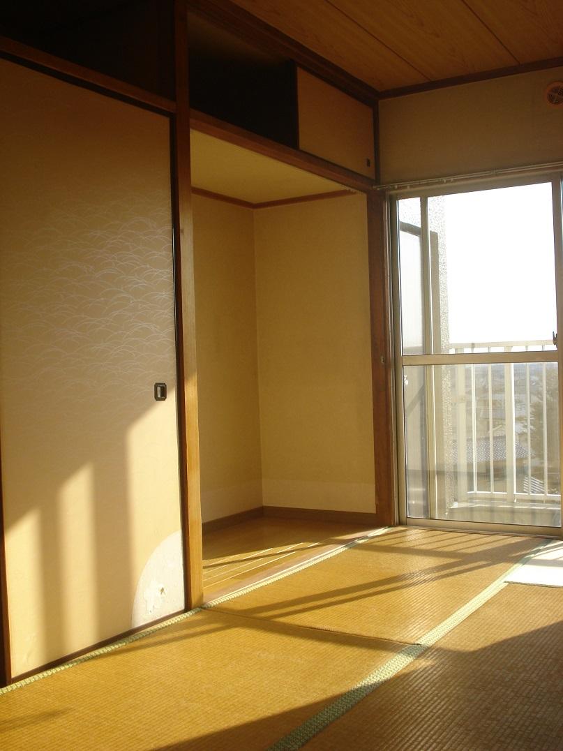 Non-living room. 6 Pledge Japanese-style room (with storage space)