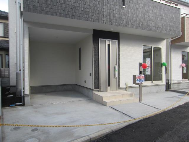 Parking lot. Local (12 May 2013) Shooting