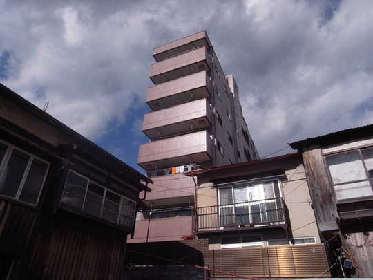 Local appearance photo