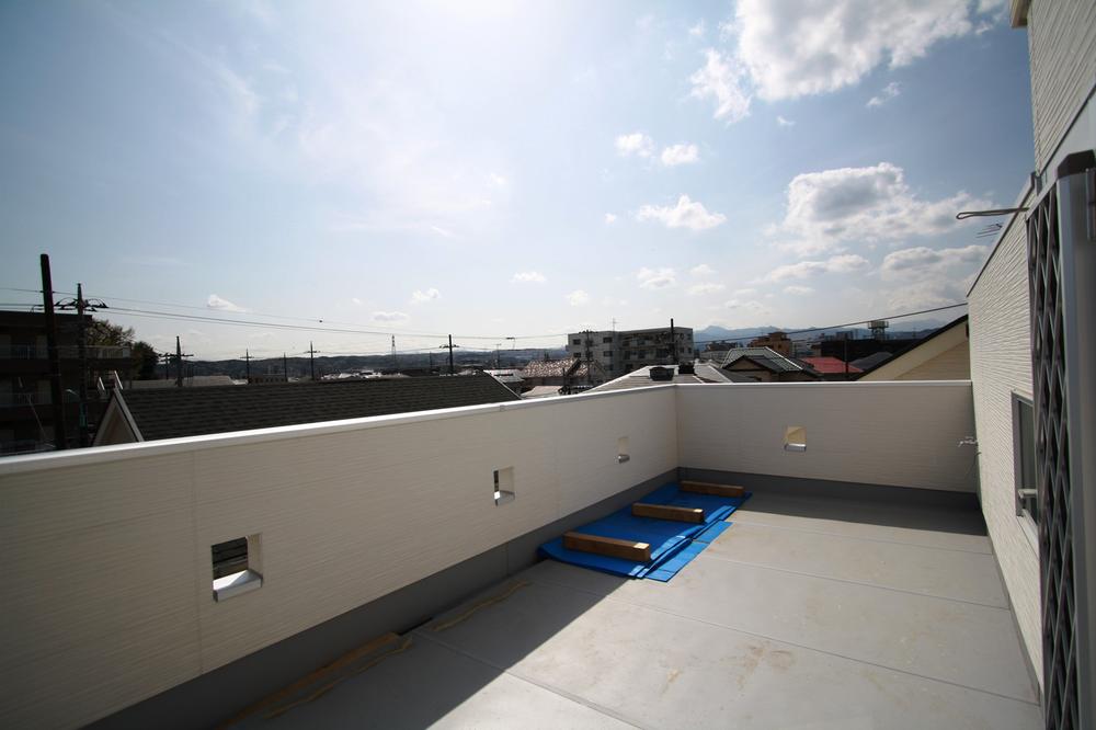 Balcony. Local (April 2013) Shooting