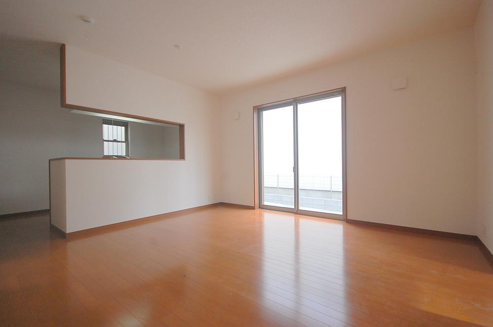 Same specifications photos (living). Example of construction