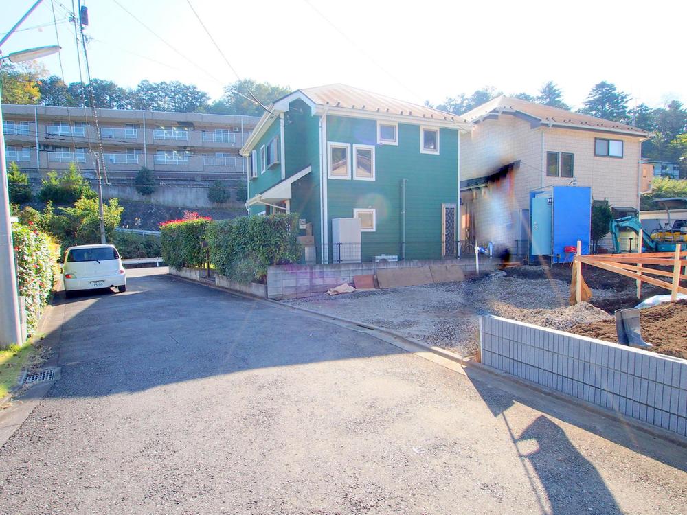 Local photos, including front road. Local shooting November