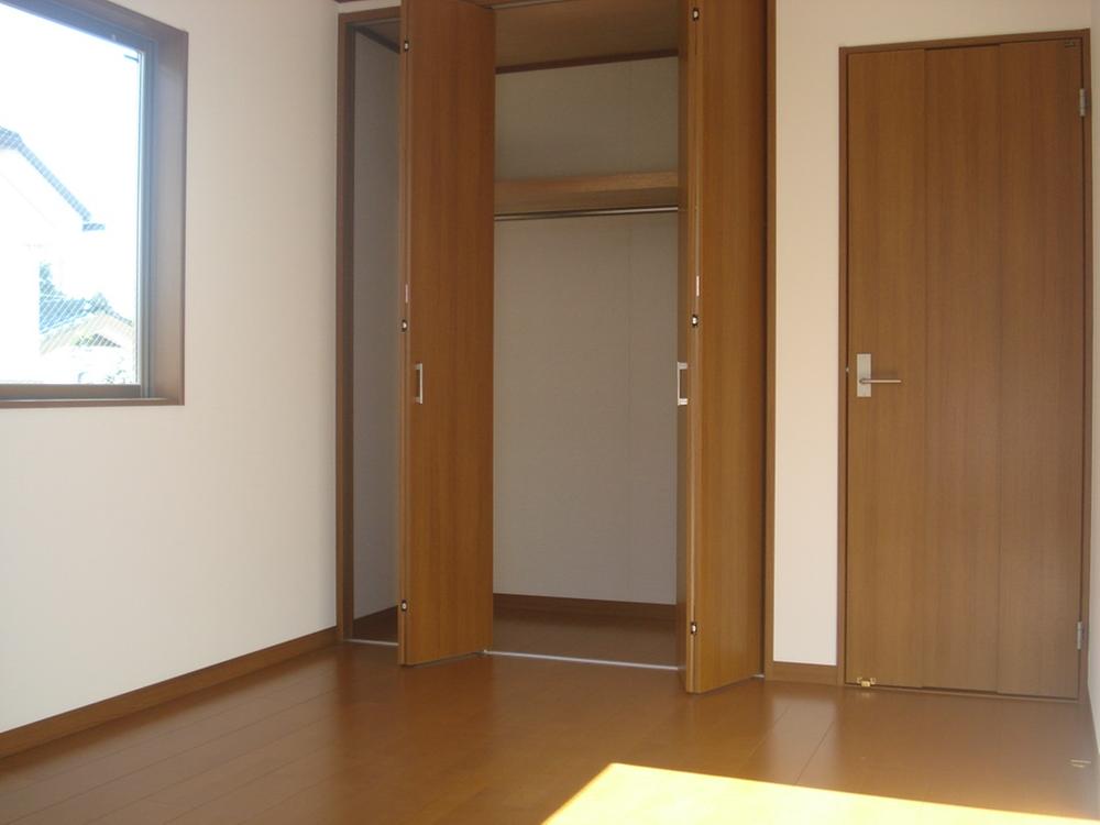 Non-living room. Second floor 6 Pledge Western-style