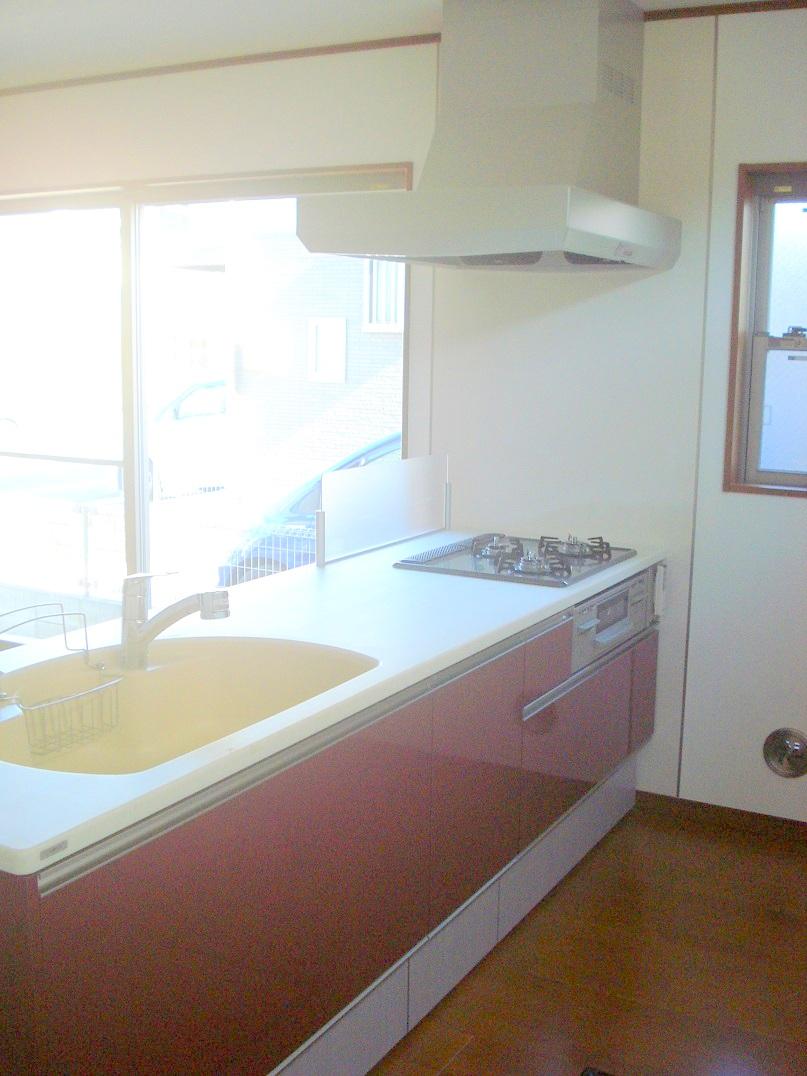 Kitchen. Artificial marble top of the system Kitchen