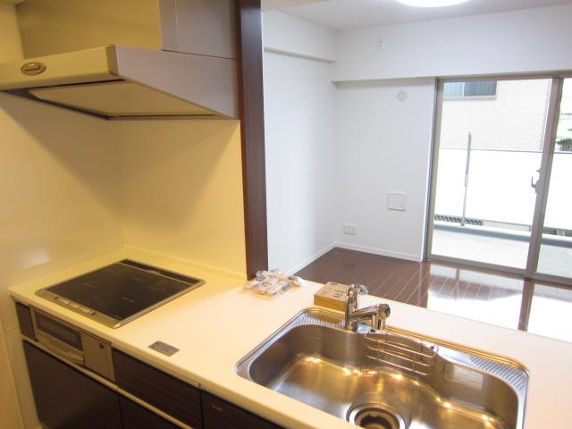 Kitchen. Indoor (June 2013) Shooting