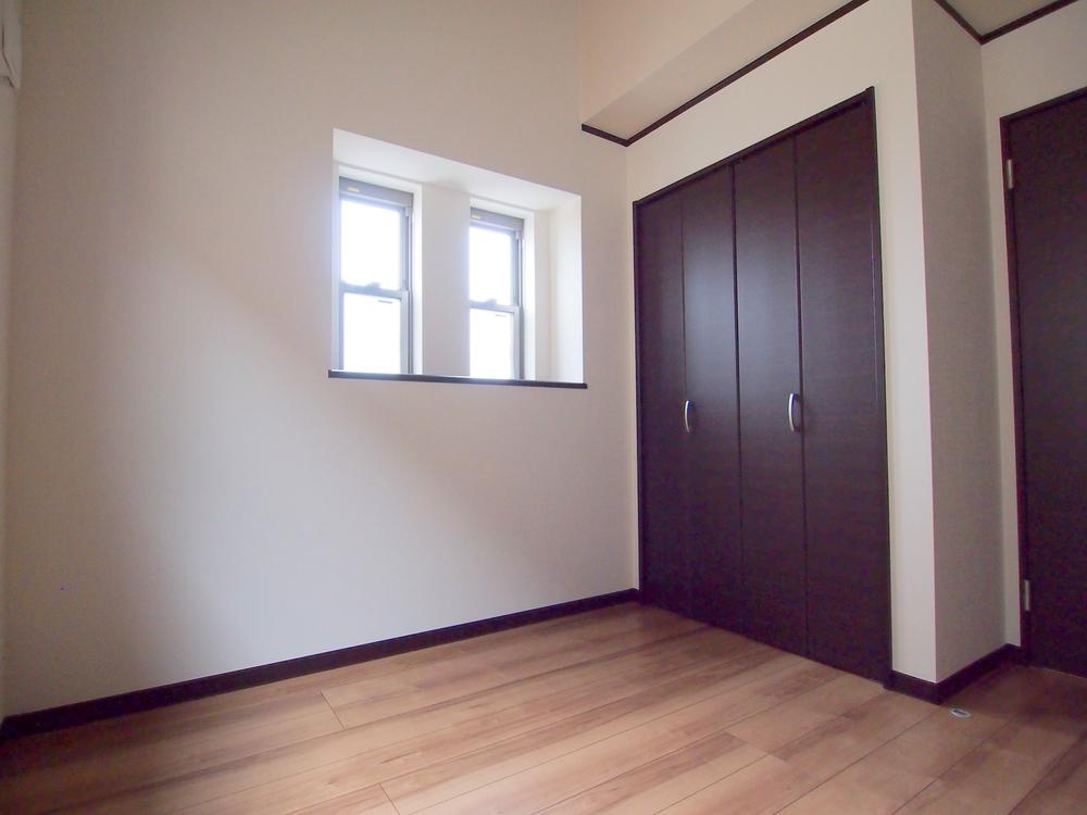 Non-living room. Indoor (10 May 2013) Shooting