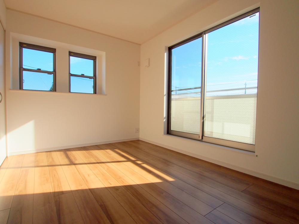 Non-living room. Local (11 May 2013) Shooting