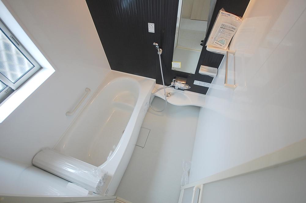 Same specifications photo (bathroom). The company construction cases