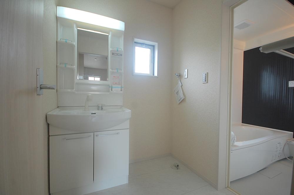 Same specifications photos (Other introspection). The company construction cases