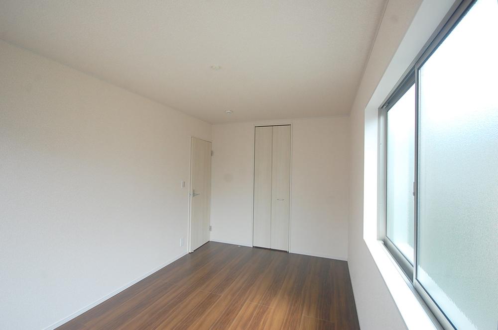 Same specifications photos (Other introspection). The company construction cases