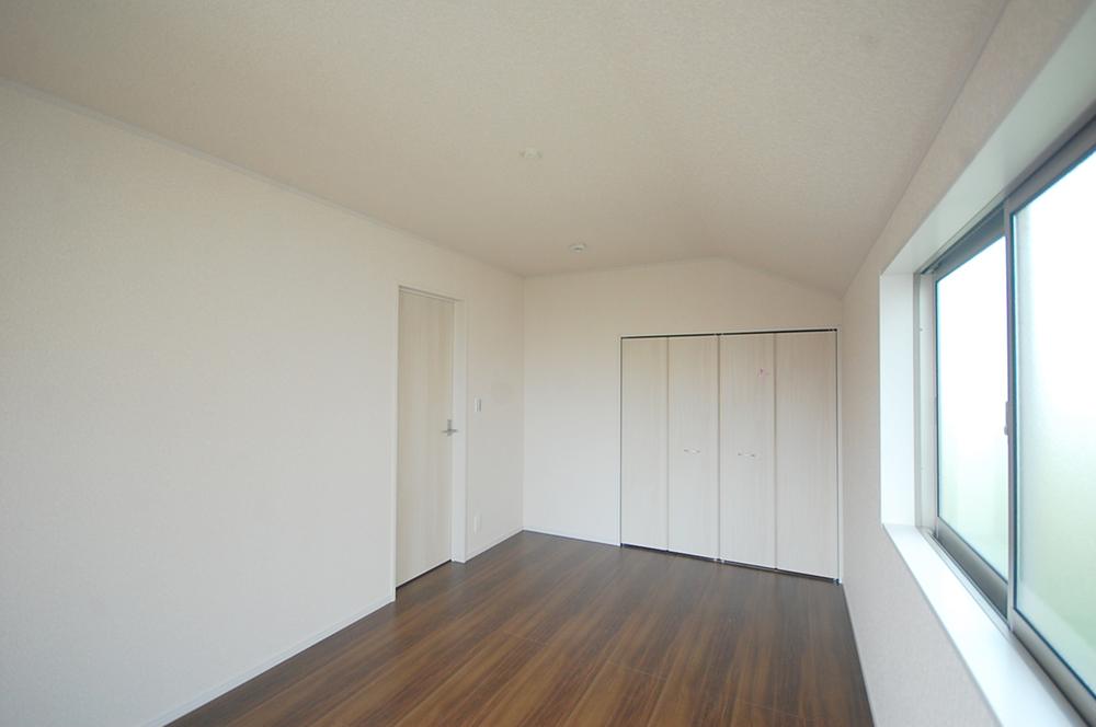 Same specifications photos (Other introspection). The company construction cases