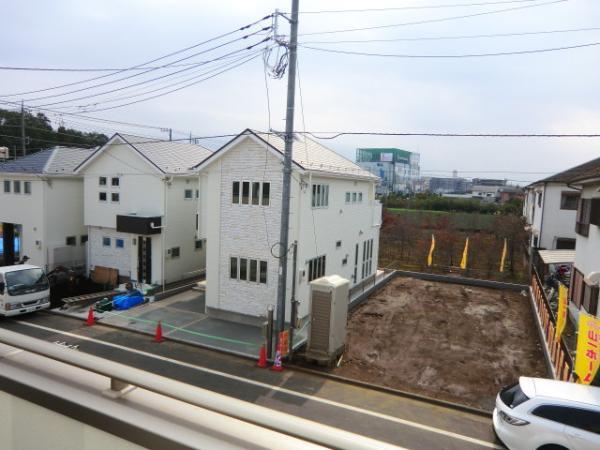 View photos from the dwelling unit