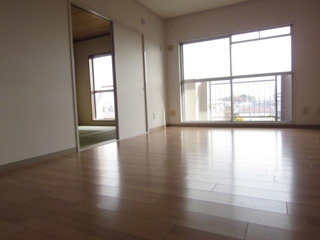 Living. Indoor (12 May 2013) Shooting