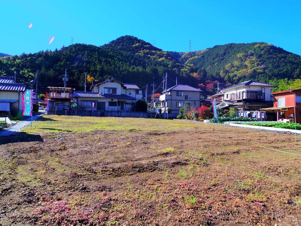 Local land photo. Net about 266 square meters of land, You can take advantage of the multi-purpose in accordance with the Shito!