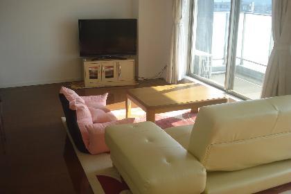 Living. Living dining 14.8 Pledge