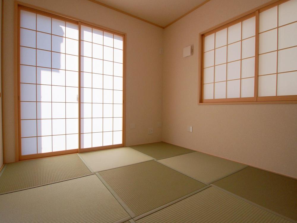 Other introspection. Japanese style room