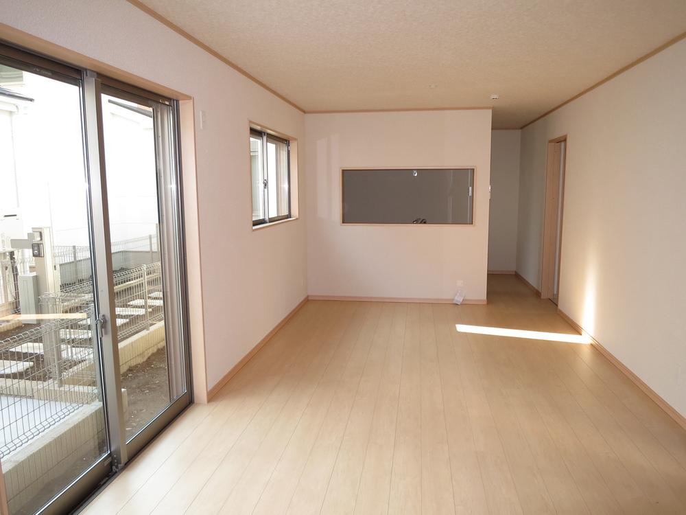 Living. Local (12 May 2013) Shooting