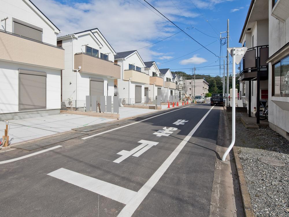 Local appearance photo. Sunlight and wind to produce the south road for us and even more refreshing the life of the family site (December 2013) Shooting