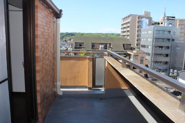 Balcony. Local (May 2013) Shooting