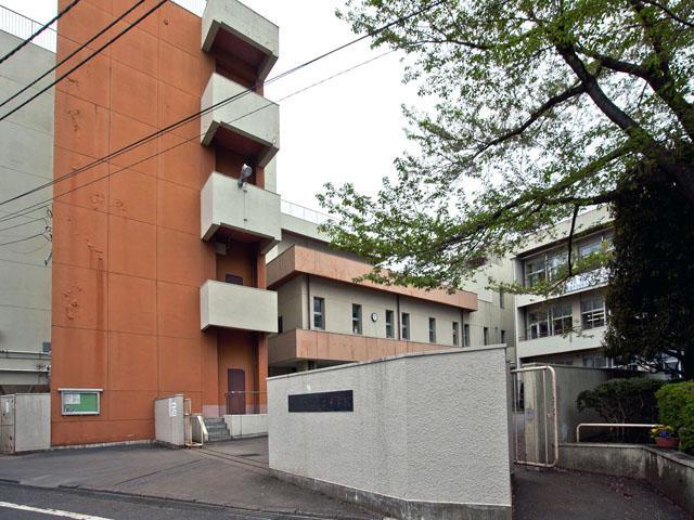 Junior high school. Ome Municipal Kasumidai 400m up to junior high school