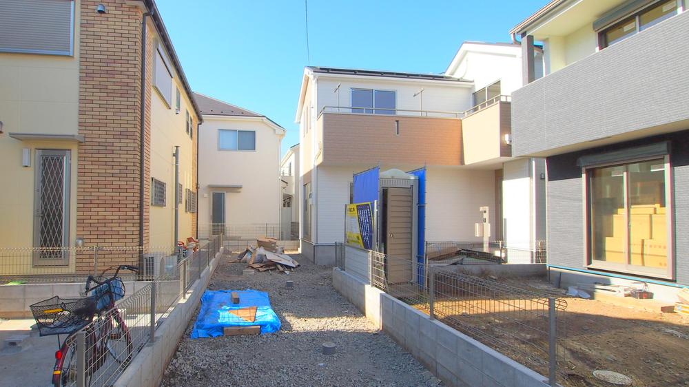 Local appearance photo. 2013 November shooting