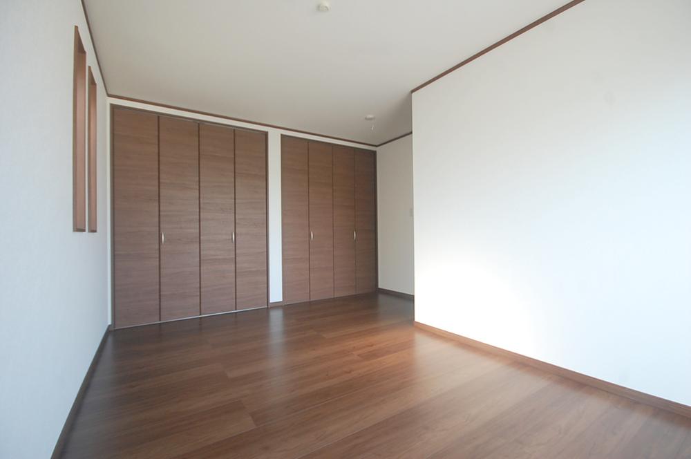 Other introspection. Western style room