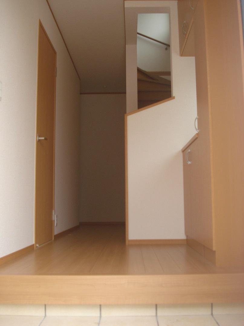 Entrance. Entrance hall