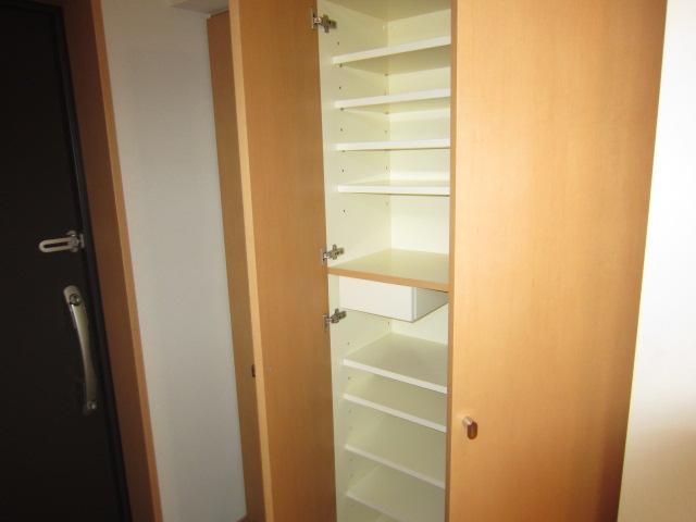 Receipt. Indoor (September 2013) Shooting