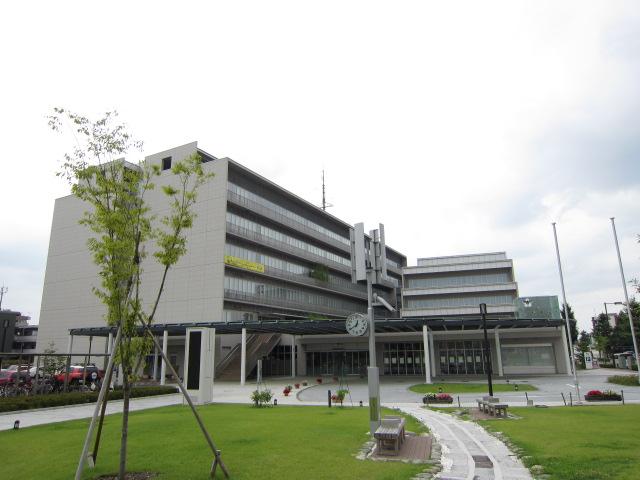 Government office. Ome 1153m to city hall