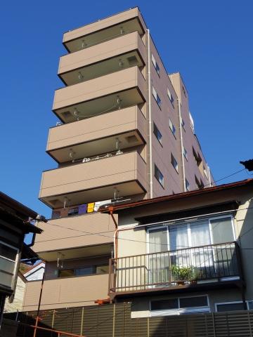 Local appearance photo. South appearance