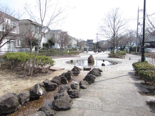 park. 659m to Hiramatsu green space