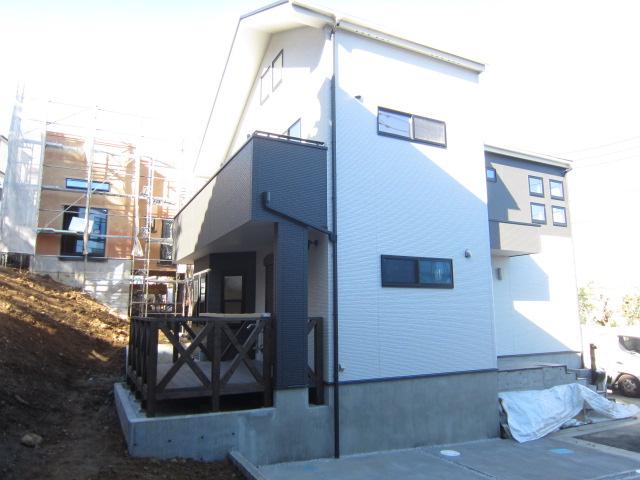 Local appearance photo. Local (11 May 2013) Shooting