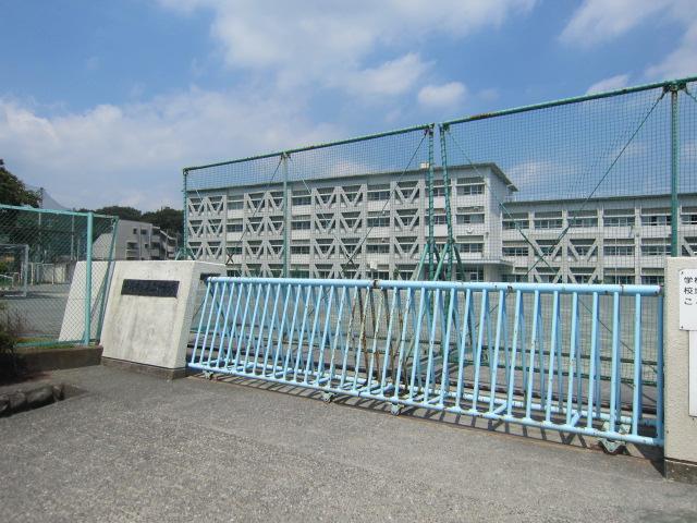 Junior high school. Ome 1341m to stand second junior high school