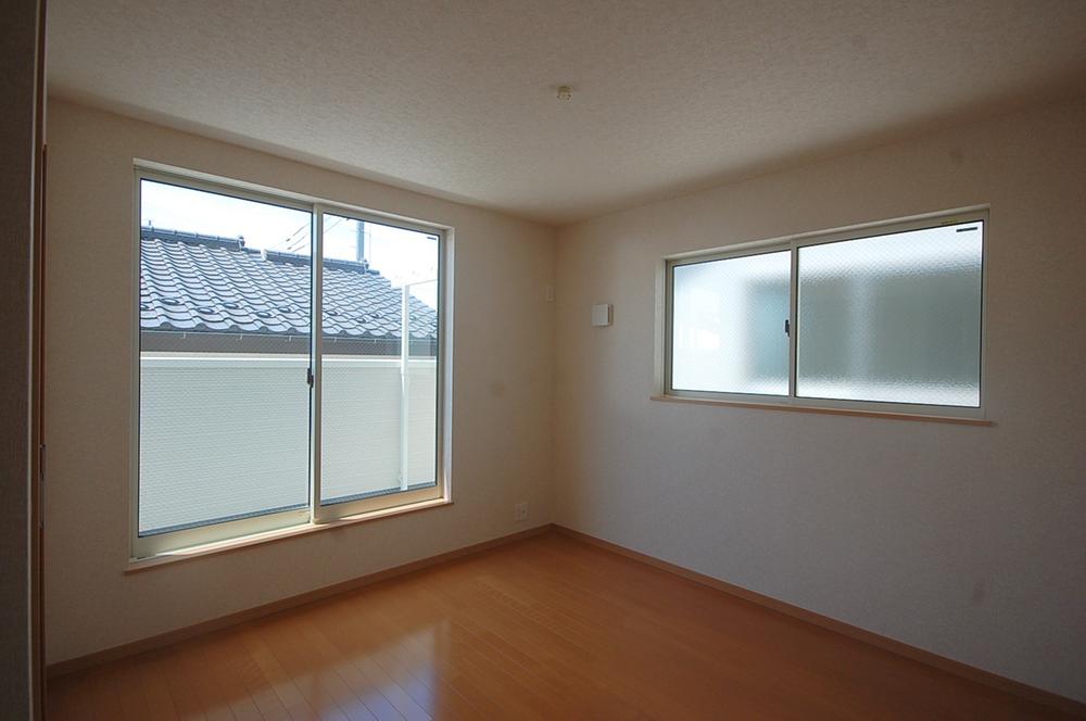 Same specifications photos (Other introspection). The company construction cases