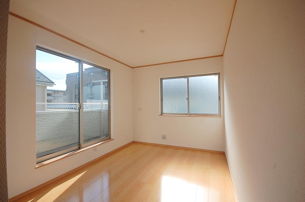 Same specifications photos (Other introspection). The company construction cases