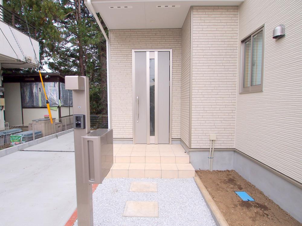 Entrance. 2013 November shooting