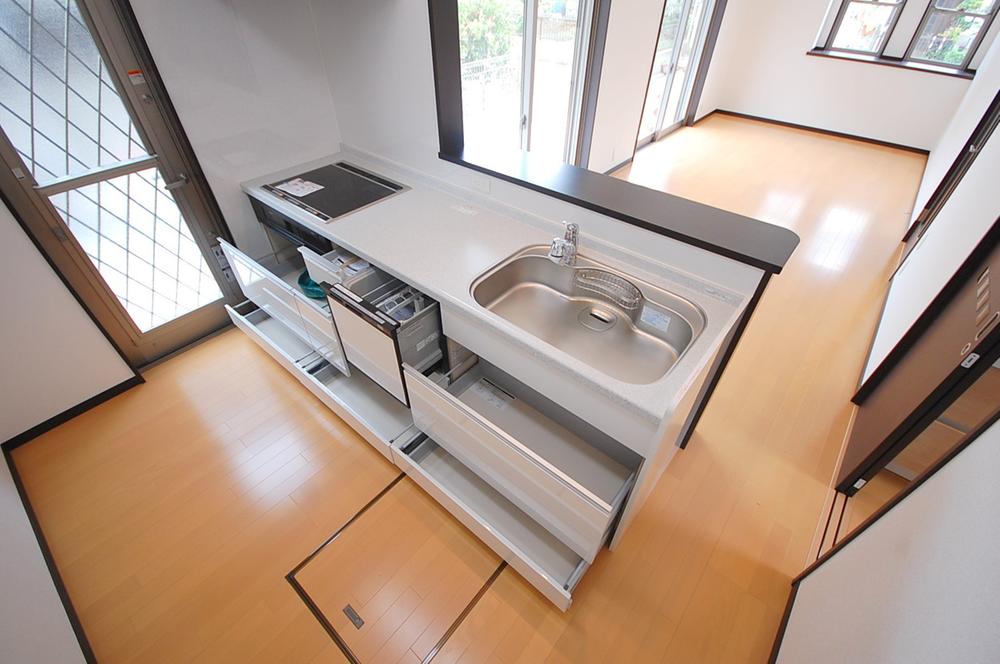 Same specifications photo (kitchen). Same specifications