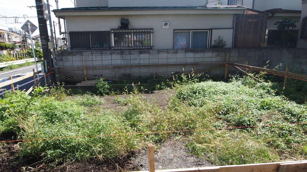 Local appearance photo. Local (10 May 2013) Shooting