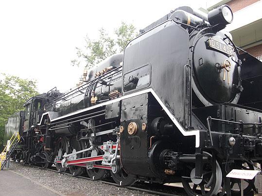 Streets around. There is kind of 3000m SL locomotive, etc. until the traffic park is on display, It is a facility where you can enjoy from children to the railway mania.