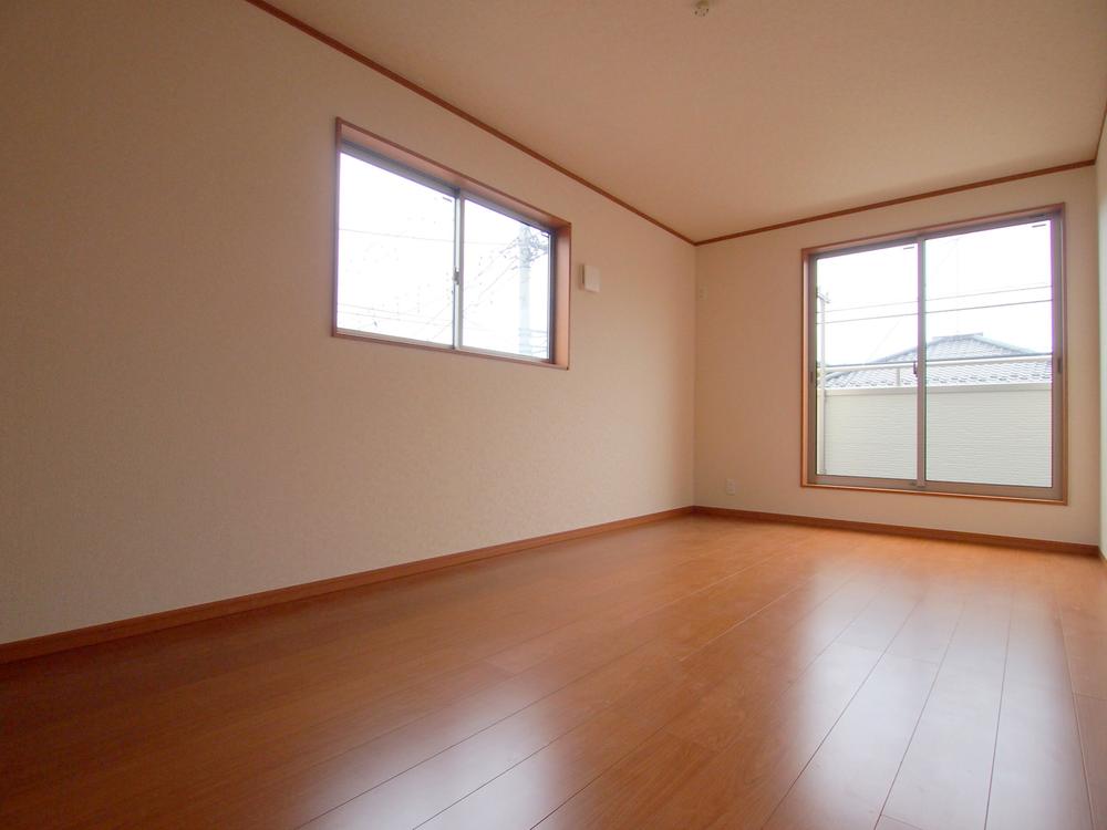 Non-living room. Indoor (10 May 2013) Shooting