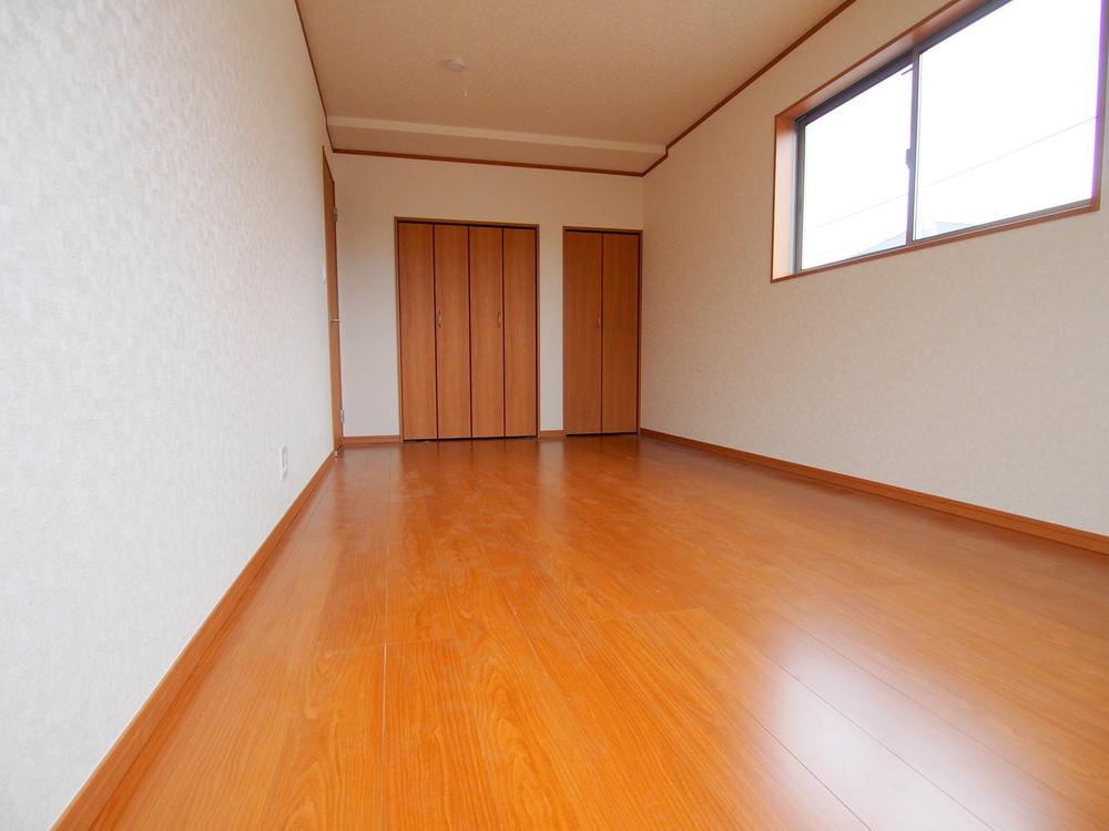 Non-living room. Indoor (10 May 2013) Shooting