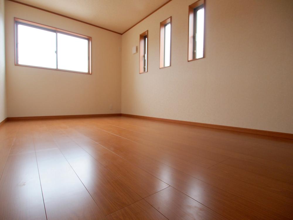 Non-living room. Indoor (10 May 2013) Shooting