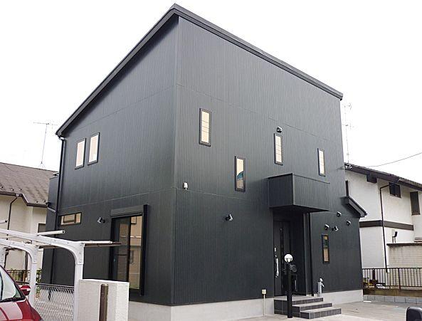 Building plan example (exterior photos). Example of construction It will be built in your favorite House manufacturer.