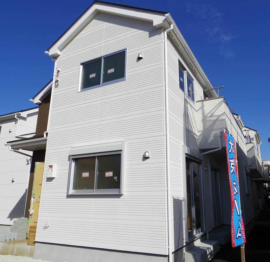 Local appearance photo. Building 2 appearance Storage rich floor plan design with walk-in closet! (All room facing south)