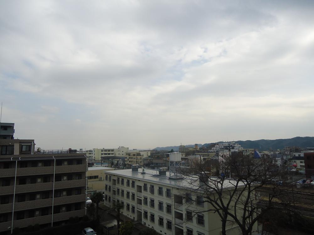 View photos from the dwelling unit. View from local (March 2013) Shooting