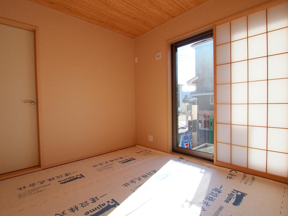 Other introspection. Japanese style room