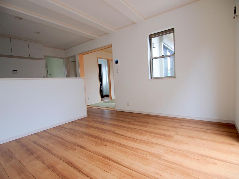 Living. Indoor (10 May 2013) Shooting