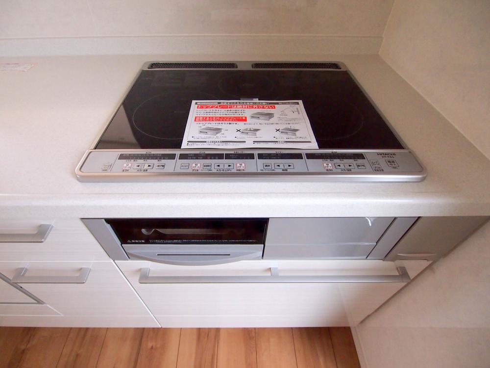 Kitchen. Indoor (10 May 2013) Shooting