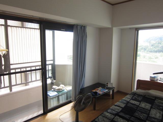 Non-living room. Room (August 2013) Shooting